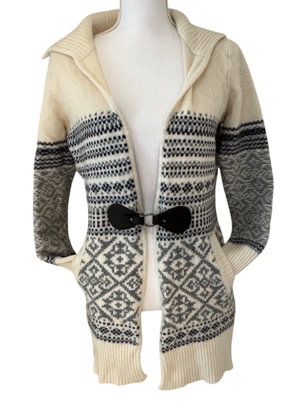 Telluride Clothing Womens Med Lambswool Blend Nordic Cardigan Sweater W/ Buckle